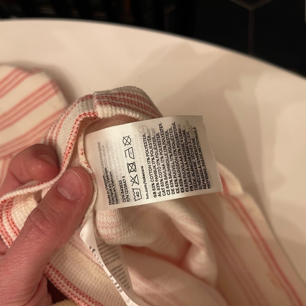 H&M Red Striped Tee - 8/10 - Picture 3 of 4